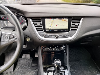 Grandland X, automat,plná výbava,najeto 117 000kmn nové v ČR - 10