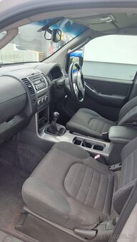 Nissan Pathfinder 2.5 CRDi - 10