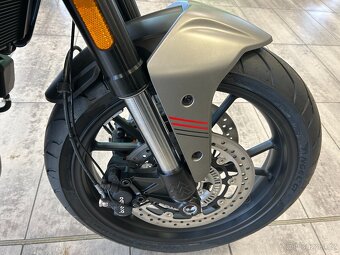 Moto Morini Seiemmezzo STR 650 2025 - 10