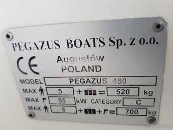 Motorový člun PEGAZUS 460 - 10