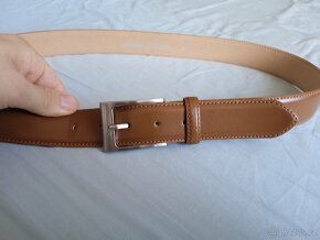 Prodám 2x použitý pánský opasek Baťa - 10