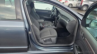 Škoda Superb 2,0 TDi - 10