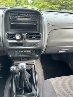 Nissan Navara - 10