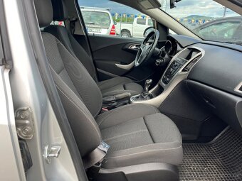 Opel Astra J Sports Tourer 2.0 CDTI - 10