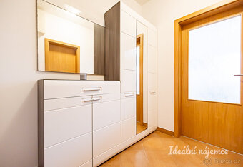 Pronájem bytu 1+kk, Farkašova, Kyje, 16000 Kč/měs, 32 m2 - 10
