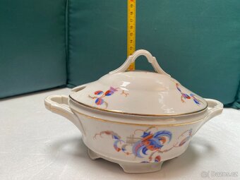 Porcelánová dóza - 10