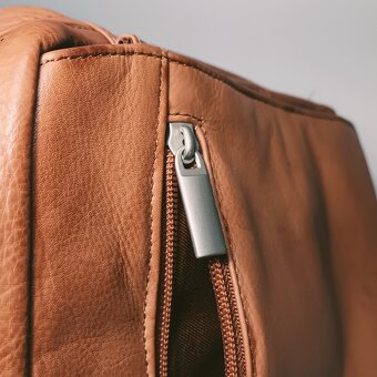 Stylová dámská crossbody kabelka - světle hnědá - 10