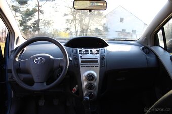 Toyota Yaris 1.0 - 10