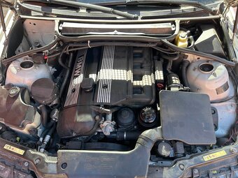 BMW E46 320i 125 KW - 10