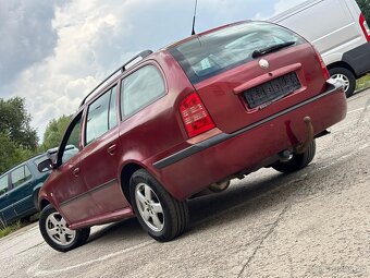 Škoda Octavia 1.6 kombi zavěs - 10