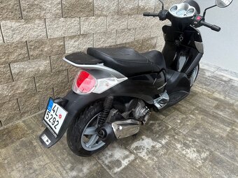 Aprilia scarabeo 250 2007 - 10