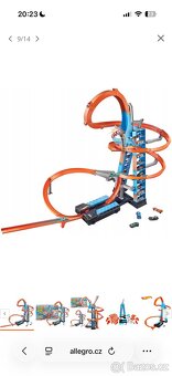 Hot Wheels Nebeská věž Kraksy GWT39 a Hot Wheels GJM75 - 10