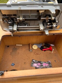 Šicí stroj Veritas - 10