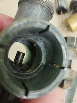 JIKOV ČERNÝ 2424b - 10