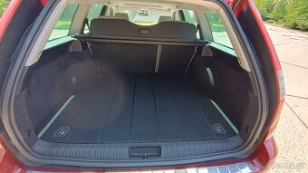 Ford Mondeo ST220 Kombi – TOP stav - 10