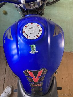 Honda hornet 900f - 10