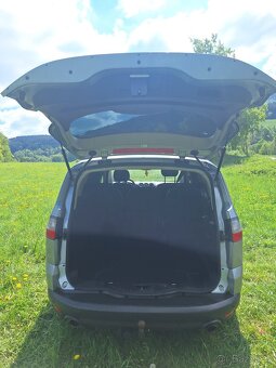 Ford S-max 2.2 - 10