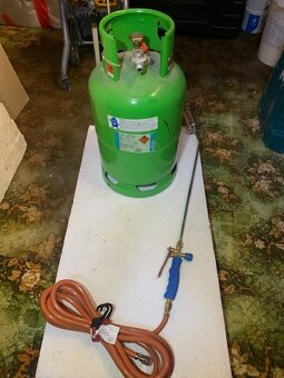 Prodám použité funkční bourací kladiva +plynová bomba 10 kg - 10