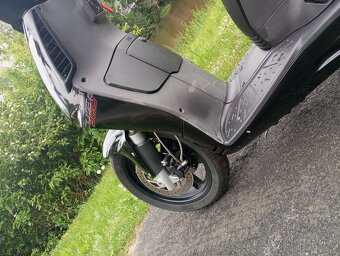 Aprilia sport city 300 - 10