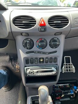 Mercedes-Benz A160 - 10