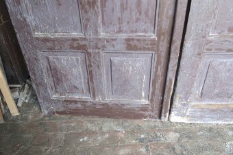 1/ Staré vchodové dveře - 10