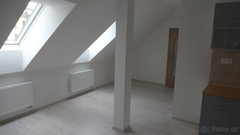 Pronájem 3+kk v Liberci - 10
