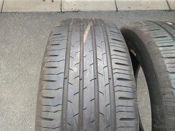 Prodám 2 letní gumy Continental 205/55 R17 - 10