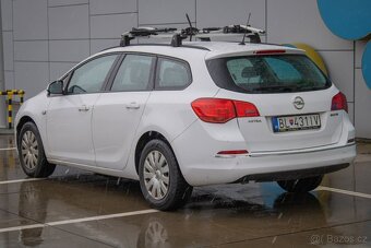 Opel Astra Sport Tourer ST 1.6 CDTI, Nová STK - 10