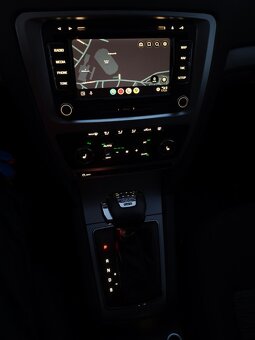 Škoda Octavia 2 103kw CFHC, DSG, 4x4, 2012 - 10