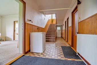 Rodinný dům s terasou, 2 garáže, rozsáhlé pozemky, Čestice, - 10