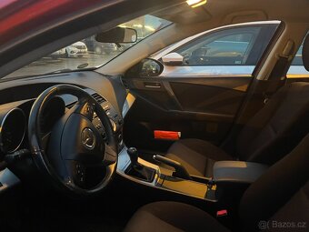 Mazda 3 1,6l 77kW Sporty výborný stav - 10