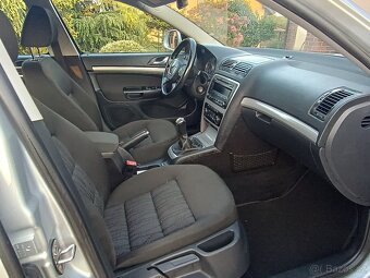 Octavia II - 1.4TSI - REZERVACE -Facelift- ELEGANCE Klima - 10