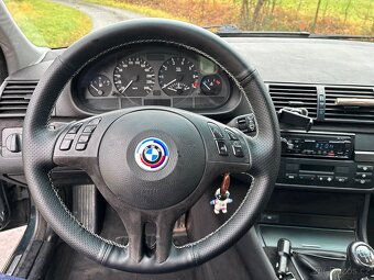 BMW e46 325i touring - 10