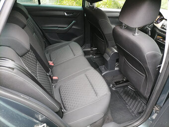 Škoda Fabia 1.2i 66kwR2017NehavarovanáNelakovanáJenServŠkoda - 10