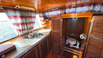 Kajutová motorová loď - 10