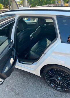BMW 530i xDrive - 10