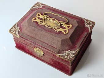 Starožitná šperkovnice - 10