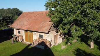 Prodej hospodářské usedlosti se stodolou, 2 493m2 pozemek, H - 10