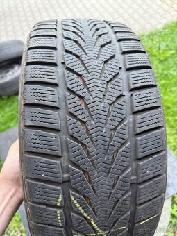 Zimní pneu 225/45 R17 XL vzorek 5,5mm - 10