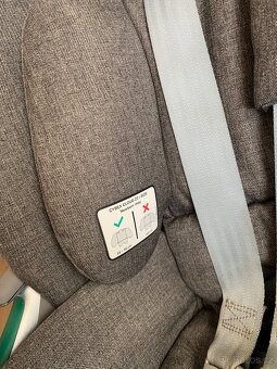 Autosedačka Cloud Z2 i-Size Plus 2022 + Isofix (otočná zákla - 10