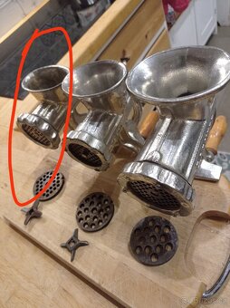 Ruční mlýnek na maso. - 10