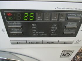 Nabízím pračku LG invertor přední plnění na 6kg prádla. Plně - 10