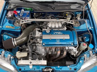 Honda Civic 1.8Vtec - 10