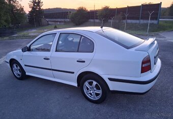 Škoda octavia 1.6i - 10