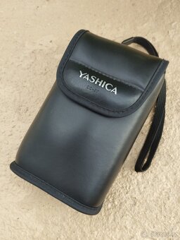 Yashica Zoomate 70 - 10