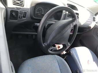 Vagon R + - 10
