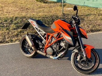 KTM Super Duke 1290 - 10