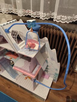 L.O.L. Surprise Horská chata + kufřík L.O.L - 10