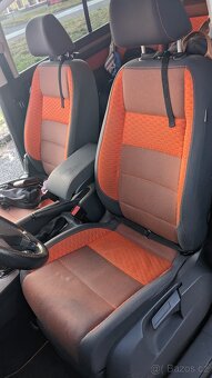 Volkswagen Touran 2.0 TDi Cross 103 kW 7MÍST, RV 4/2008 - 10