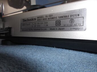 Gramofon TECHNICS SL-Q2 s novou přenoskou - 10